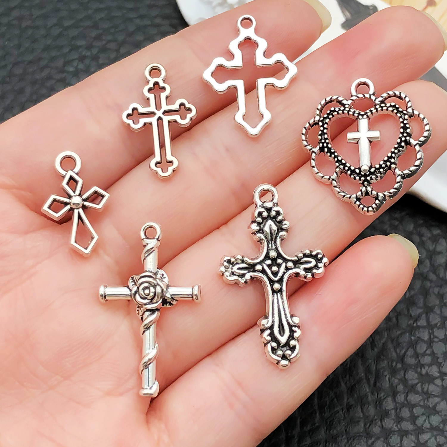 52pcs Assorted Cross Pendants  - đánh giá và giá Jewelry Making Tutorials